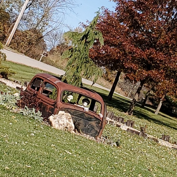 Meet your Posher, Staci - Picture 1 of 1